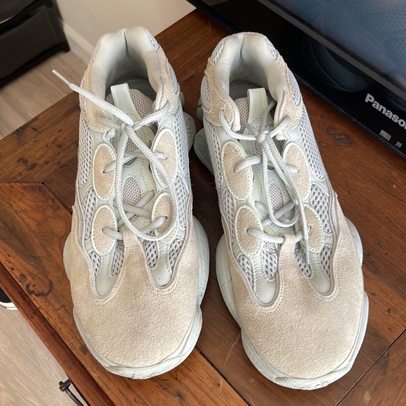 Yeezy salt 500 main image 4